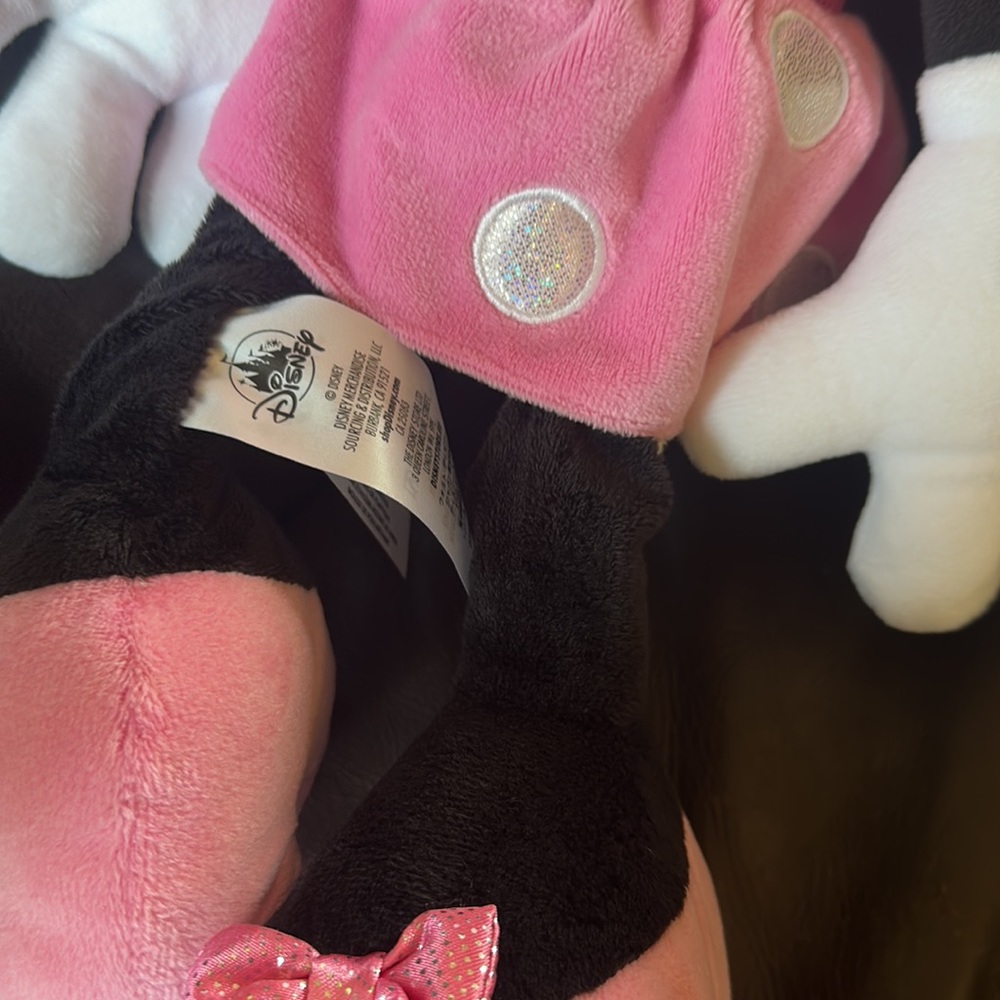 Minnie Mouse - Picture 5 of 5